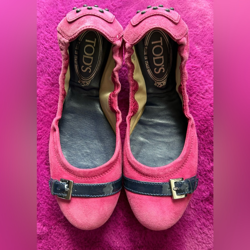 Tod's Fuchsia and Navy Suede Belted Cap Toe Ballet Flats